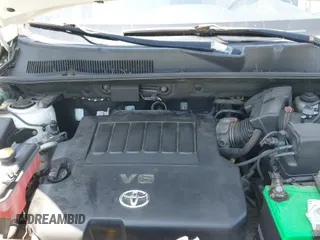 2007 Toyota RAV4 Limited with VIN JTMBK34V075038173, listed as a IAAI auction lot 42470030 with 226,677 mi miles and . Bid and sale history available at DreamBid. Image 12.