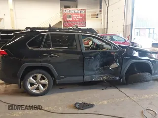 2021 Toyota RAV4 Hybrid LE with VIN 4T3B6RFV2MU048602, listed as a IAAI auction lot 41663576 with 69,404 mi miles. Bid and sale history available at carsss.com. Image 14.