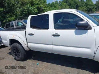 2015 Toyota Tacoma with VIN 3TMLU4EN1FM195626, listed as a IAAI auction lot 42571649 with 135,699 mi miles and . Bid and sale history available at DreamBid. Image 13.
