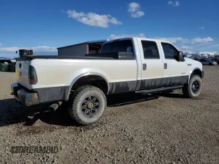 2005 Ford F-350 XL with VIN 1FTWW31P85EB85950, listed as a Copart auction lot 52202905 with 231,661 mi miles and Clean Title. Bid and sale history available at DreamBid. Image 3.