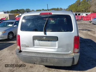2007 Dodge Nitro SXT with VIN 1D8GT28K97W642118, listed as a IAAI auction lot 41276172 with 385,441 mi miles. Bid and sale history available at carsss.com. Image 16.
