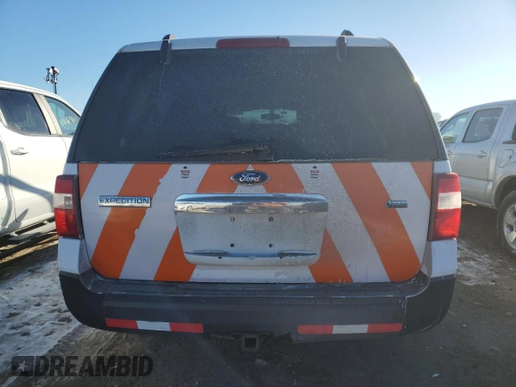 2013 Ford Expedition EL XL with VIN 1FMJK1G50DEF60174, listed as a Copart auction lot 42056065 with 88,828 mi miles and Clean Title. Bid and sale history available at carsss.com. Image 6.