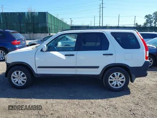 2005 Honda CR-V EX with VIN SHSRD788X5U339848, listed as a IAAI auction lot 41990657 with 167,516 mi miles. Bid and sale history available at carsss.com. Image 14.