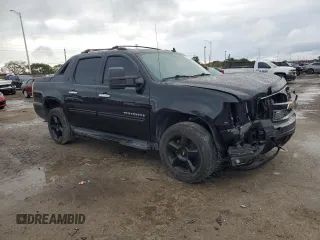 2013 Chevrolet Avalanche LT with VIN 3GNMCFE05DG107557, listed as a Copart auction lot 88617245 with Not Provided miles and Salvage Title. Bid and sale history available at DreamBid. Image 4.