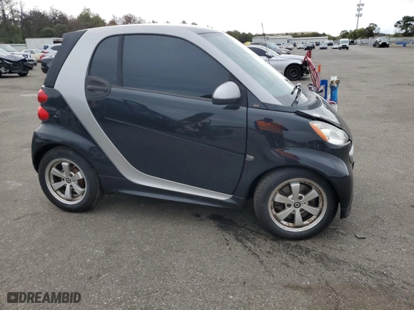 2013 Smart fortwo Pure with VIN WMEEJ3BA0DK601852, listed as a Copart auction lot 71201764 with NaN miles and Clean Title. Bid and sale history available at carsss.com. Image 4.
