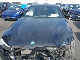 2018 BMW 5 Series 540i z VIN WBAJE5C5XJWA97667, wystawiony jako IAAI lot #41481362 z przebiegiem Nie podano mil oraz . Historia ofert i sprzedaży dostępna na DreamBid. Obrazek 10.
