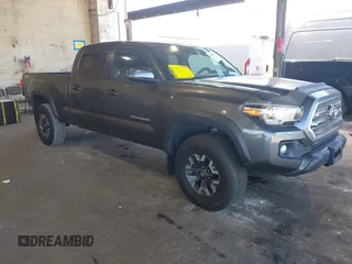 2017 Toyota Tacoma SR5 with VIN 3TMDZ5BN9HM022388, listed as a IAAI auction lot 42066091 with 73,346 mi miles. Bid and sale history available at carsss.com. Image 1.