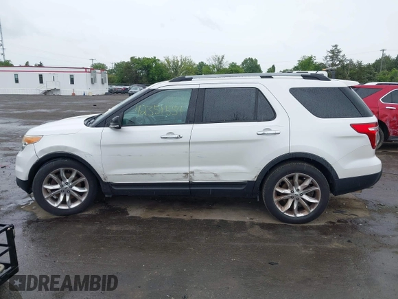 2014 Ford Explorer XLT z VIN 1FM5K7D82EGC57549, wystawiony jako IAAI lot #42351554 z przebiegiem 157 473 mil mil oraz . Historia ofert i sprzedaży dostępna na DreamBid. Obrazek 15.