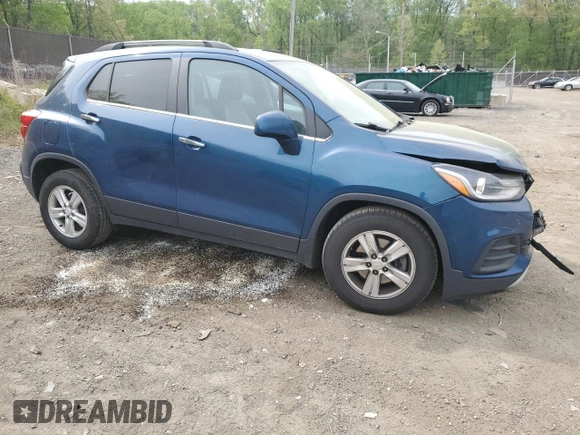 2020 Chevrolet Trax LT with VIN 3GNCJLSB4LL317899, listed as a Copart auction lot 53877975 with 136,935 mi miles and Salvage title. Bid and sale history available at DreamBid. Image 4.