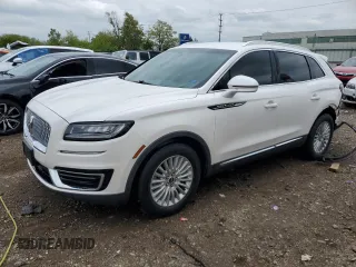 2019 Lincoln Nautilus Standard z VIN 2LMPJ8J91KBL48155, wystawiony jako Copart lot #58641895 z przebiegiem 33 896 mil mil oraz Szkoda całkowita • Salvage title. Historia ofert i sprzedaży dostępna na DreamBid. Obrazek 1.