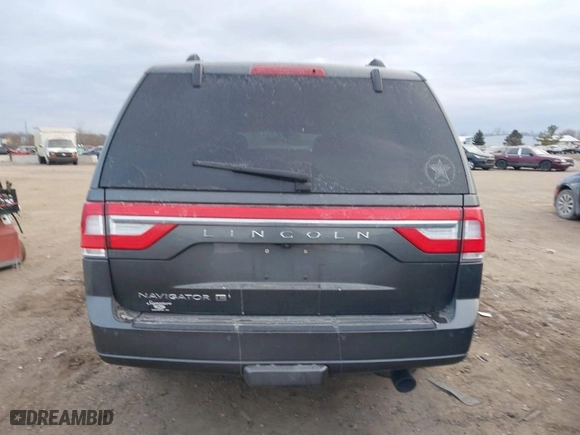 2017 Lincoln Navigator L Select with VIN 5LMJJ3JT8HEL03661, listed as a IAAI auction lot 41271236 with 57,708 mi miles. Bid and sale history available at carsss.com. Image 16.