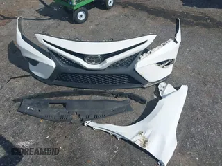 2019 Toyota Camry LE z VIN 4T1B11HK8KU708943, wystawiony jako IAAI lot #42221233 z przebiegiem 173 813 mil mil oraz . Historia ofert i sprzedaży dostępna na DreamBid. Obrazek 12.