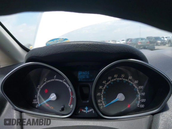 2019 Ford Fiesta SE z VIN 3FADP4EJ9KM107124, wystawiony jako IAAI lot #42067464 z przebiegiem 89 076 mil mil oraz . Historia ofert i sprzedaży dostępna na DreamBid. Obrazek 7.