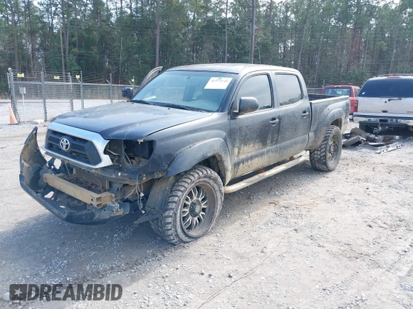 2013 Toyota Tacoma with VIN 3TMMU4FN1DM062090, listed as a IAAI auction lot 41572140 with 246,070 mi miles. Bid and sale history available at carsss.com. Image 2.