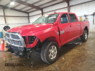 2018 Ram 2500 Big Horn z VIN 3C6UR5DL8JG185265, wystawiony jako Copart lot #62773335 z przebiegiem 45 738 mil mil oraz Szkoda całkowita • Salvage title. Historia ofert i sprzedaży dostępna na DreamBid. Obrazek 1.