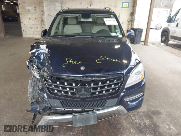 2014 Mercedes-Benz M 350 with VIN 4JGDA5HB0EA399894, listed as a IAAI auction lot 42040960 with 189,714 mi miles and . Bid and sale history available at carsss.com. Image 6.