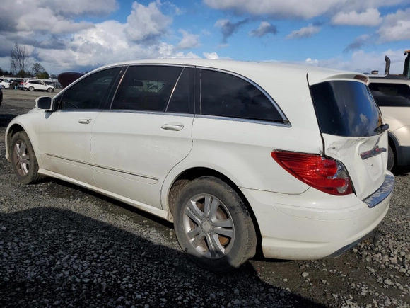 2008 Mercedes-Benz R 3.0L with VIN 4JGCB22E28A074615, listed as a Copart auction lot 48955475 with 130,778 mi miles and Salvage Title. Bid and sale history available at carsss.com. Image 2.