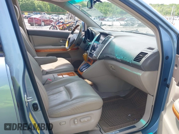 2007 Lexus RX 350 with VIN 2T2GK31U37C013848, listed as a IAAI auction lot 42245500 with 259,136 mi miles and . Bid and sale history available at DreamBid. Image 5.