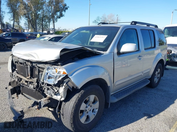 2006 Nissan Pathfinder SE z VIN 5N1AR18U36C631965, wystawiony jako IAAI lot #41861397 z przebiegiem 230 483 mil mil oraz . Historia ofert i sprzedaży dostępna na DreamBid. Obrazek 18.