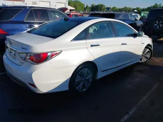 2013 Hyundai Sonata Limited z VIN KMHEC4A45DA050118, wystawiony jako IAAI lot #42043723 z przebiegiem 140 301 mil mil oraz . Historia ofert i sprzedaży dostępna na DreamBid. Obrazek 4.
