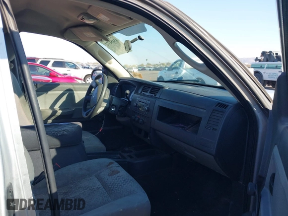 2008 Dodge Dakota ST with VIN 1D7HE22KX8S626188, listed as a IAAI auction lot 41454772 with 215,297 mi miles and . Bid and sale history available at carsss.com. Image 5.