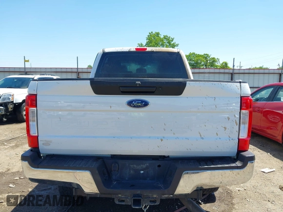 2019 Ford F-250 XL с VIN 1FT7W2B65KED36789, выставлен на аукционе IAAI как лот 42275403 с пробегом 154 847 миль миль и . История ставок и продаж доступна на DreamBid. Изображение 16.