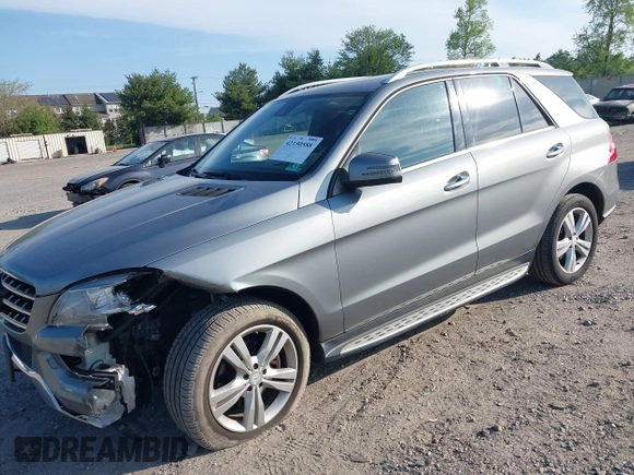 2014 Mercedes-Benz M 350 with VIN 4JGDA5HB3EA335235, listed as a IAAI auction lot 42150588 with 105,899 mi miles and . Bid and sale history available at DreamBid. Image 2.