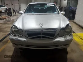 2002 Mercedes-Benz C 230/260/280/320 with VIN WDBRF64J22F252245, listed as a Copart auction lot 88292315 with 147,764 mi miles and Salvage Title. Bid and sale history available at DreamBid. Image 5.