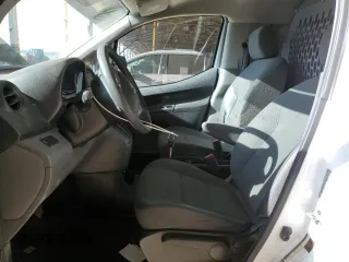 2018 Nissan NV200 SV с VIN 3N6CM0KN8JK705324, выставлен на аукционе Copart как лот 57457915 с пробегом 145 450 миль миль и Списание • Salvage title. История ставок и продаж доступна на DreamBid. Изображение 7.