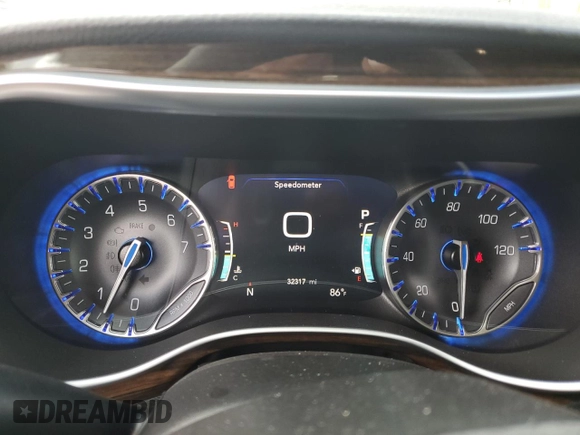 2022 Chrysler Pacifica Limited with VIN 2C4RC1GG7NR175799, listed as a Copart auction lot 63038045 with 32,317 mi miles and Clean title. Bid and sale history available at DreamBid. Image 9.