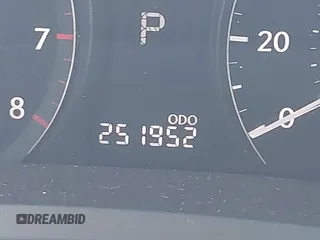 2011 Lexus RX 350 с VIN 2T2BK1BA6BC085039, выставлен на аукционе IAAI как лот 42304597 с пробегом 251 952 миль миль и . История ставок и продаж доступна на DreamBid. Изображение 16.