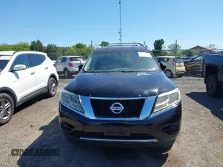 2013 Nissan Pathfinder S with VIN 5N1AR2MM4DC626749, listed as a IAAI auction lot 42132728 with 197,237 mi miles. Bid and sale history available at carsss.com. Image 6.