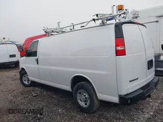 2016 Chevrolet Express Cargo Van with VIN 1GCWGAFF7G1151428, listed as a IAAI auction lot 41849380 with 124,553 mi miles. Bid and sale history available at carsss.com. Image 14.