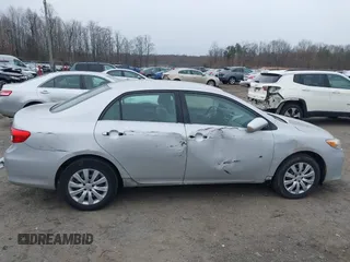 2013 Toyota Corolla L with VIN 2T1BU4EE1DC983663, listed as a IAAI auction lot 41541044 with 131,957 mi miles. Bid and sale history available at carsss.com. Image 14.