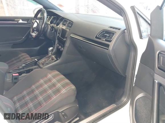 2017 Volkswagen GTI S z VIN 3VW447AU5HM030228, wystawiony jako IAAI lot #41497809 z przebiegiem 75 101 mil mil oraz . Historia ofert i sprzedaży dostępna na DreamBid. Obrazek 5.