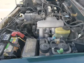1999 Toyota 4Runner с VIN JT3GM84R5X0050322, выставлен на аукционе IAAI как лот 42499061 с пробегом 243 606 миль миль и . История ставок и продаж доступна на DreamBid. Изображение 19.