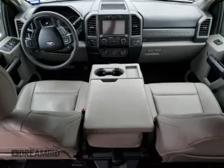 2020 Ford F-250 XL z VIN 1FT7W2BN2LEE59541, wystawiony jako Copart lot #85977044 z przebiegiem 86 068 mil mil oraz Czysty tytuł • Clean title. Historia ofert i sprzedaży dostępna na DreamBid. Obrazek 8.