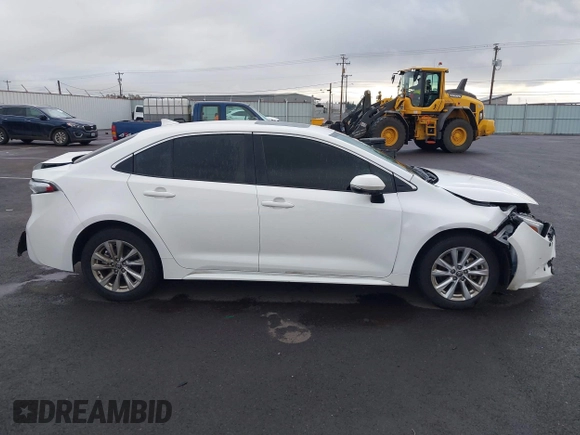 2023 Toyota Corolla Hybrid LE with VIN JTDBCMFE8PJ010659, listed as a IAAI auction lot 41772192 with 33,644 mi miles. Bid and sale history available at carsss.com. Image 13.