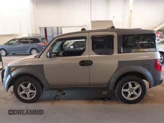 2004 Honda Element EX with VIN 5J6YH286X4L031836, listed as a IAAI auction lot 42189339 with 257,679 mi miles and . Bid and sale history available at DreamBid. Image 15.