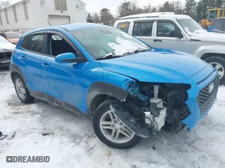 2021 Hyundai Kona SE with VIN KM8K1CAA3MU638297, listed as a IAAI auction lot 41596526 with 63,549 mi miles. Bid and sale history available at carsss.com. Image 1.