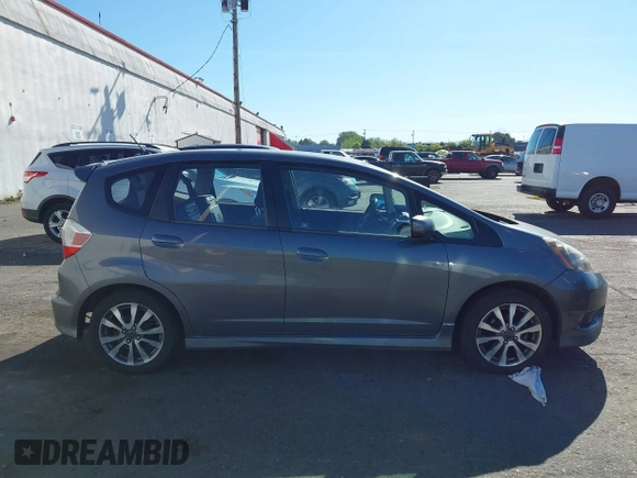 2013 Honda Fit Sport with VIN JHMGE8H58DC045219, listed as a IAAI auction lot 42057466 with 121,837 mi miles. Bid and sale history available at carsss.com. Image 13.