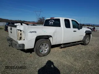 2010 Chevrolet Silverado 1500 LS with VIN 1GCSKREA5AZ245740, listed as a Copart auction lot 47038335 with 163,599 mi miles and Salvage Title. Bid and sale history available at DreamBid. Image 3.