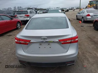 2014 Toyota Avalon Limited with VIN 4T1BK1EB8EU133085, listed as a IAAI auction lot 40949898 with 126,697 mi miles. Bid and sale history available at carsss.com. Image 15.