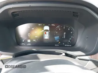 2019 Volvo XC60 Inscription z VIN LYV102RL9KB284828, wystawiony jako IAAI lot #41925864 z przebiegiem 94 394 mil mil oraz . Historia ofert i sprzedaży dostępna na DreamBid. Obrazek 7.