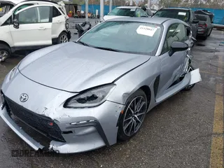 2024 Toyota GR86 with VIN JF1ZNBB19R9760629, listed as a IAAI auction lot 41528047 with 7,637 mi miles. Bid and sale history available at carsss.com. Image 18.