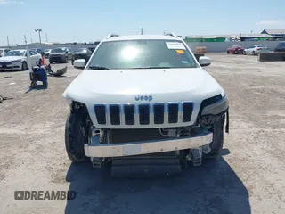 2019 Jeep Cherokee Latitude with VIN 1C4PJLCB9KD285111, listed as a IAAI auction lot 42044469 with 123,947 mi miles and . Bid and sale history available at DreamBid. Image 13.