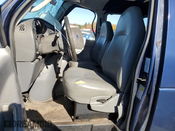 2007 Ford Econoline Cargo Recreational with VIN 1FTSS34L77DA77900, listed as a Copart auction lot 77790664 with 974,420 mi miles and Salvage Title. Bid and sale history available at carsss.com. Image 7.