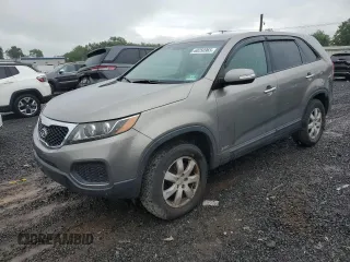 2011 Kia Sorento LX with VIN 5XYKTCA18BG013472, listed as a Copart auction lot 60250965 with 138,261 mi miles and Clean title. Bid and sale history available at DreamBid. Image 1.