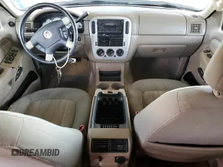 2002 Mercury Mountaineer Convenience with VIN 4M2ZU66E42UJ27065, listed as a Copart auction lot 73788994 with 268,471 mi miles and Salvage title. Bid and sale history available at DreamBid. Image 8.