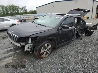 2019 Jeep Cherokee Limited z VIN 1C4PJLDX1KD143488, wystawiony jako Copart lot #56759085 z przebiegiem 70 395 mil mil oraz Szkoda całkowita • Salvage title. Historia ofert i sprzedaży dostępna na DreamBid. Obrazek 1.